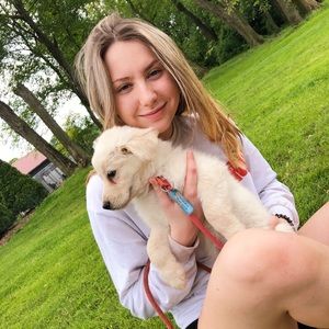 Meet your Posher, Lora!